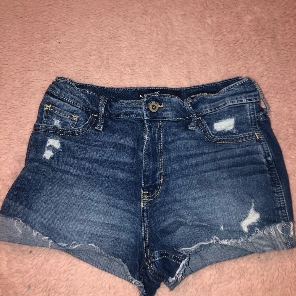 High Rise Short-Short Hollister